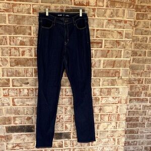 Old Navy Dark Wash High Rise Wow Straight Jeans